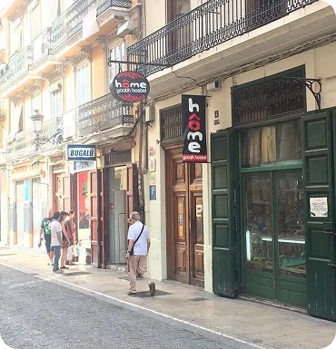 Fachada del Home Youth Hostel Valencia